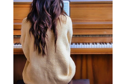 Piano lessons and keyboard lessons - online in person
